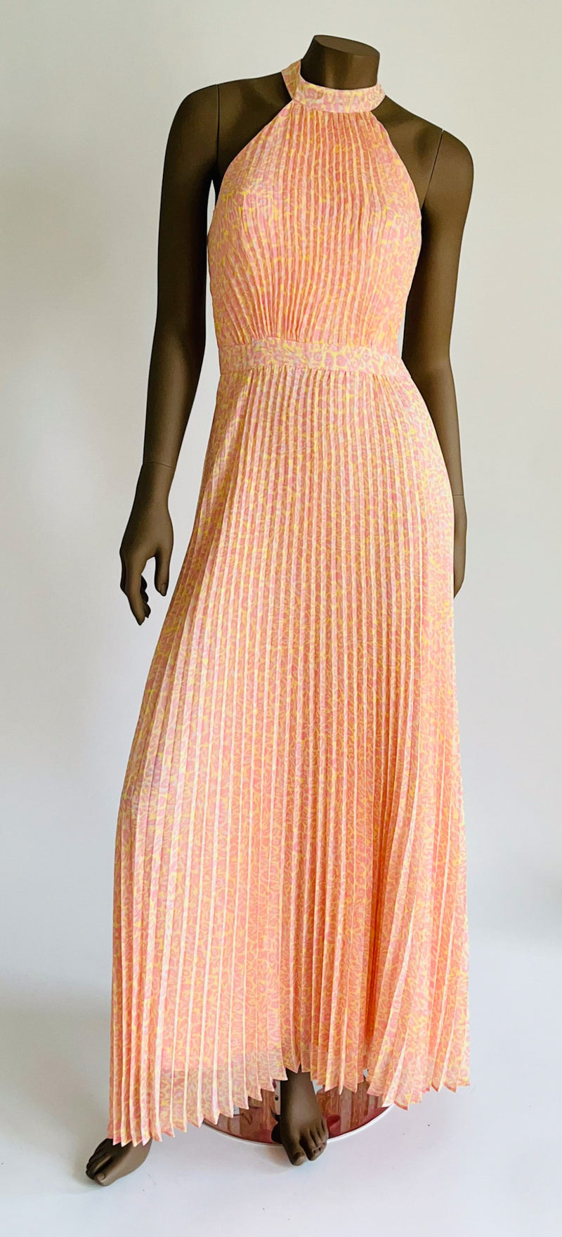 BETSY JOHNSON Halter Pleated Long Dress w/Tags Faveur BETSY JOHNSON Halter Pleated Long Dress w/Tags Faveur